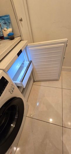 Under counter Freezer