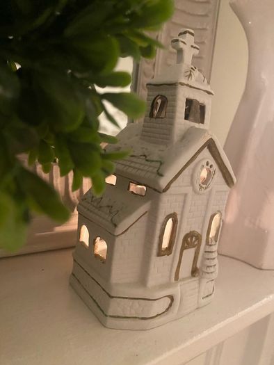 ShabbyChic Tealight Light up Church