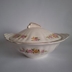 J&G Meakin Tureen