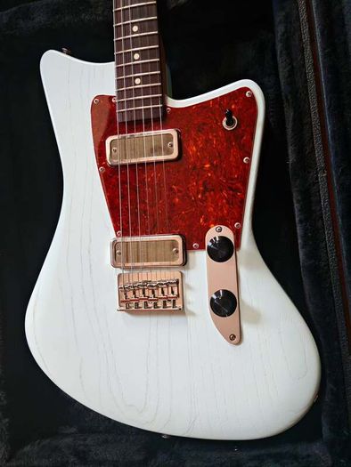 Trent Guitars UK Model 1 Custom Offset Guitar Sonic Blue (Delivery available)