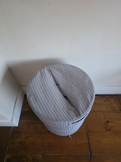 Pop up Laundry Basket
