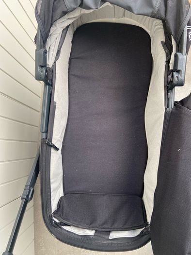 Nuna Demi Grow bassinet and pushchair