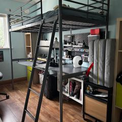 IKEA svarta loft bed with desk 90x200 cm