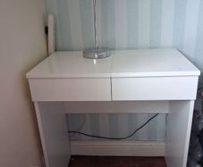 Vanity desk