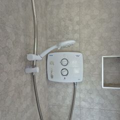 Electric shower Triton T90sr