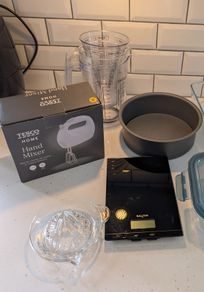 Baking supplies, handmixer, kitchen scale
