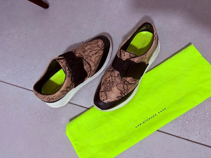 Christopher Kane Lace Pattern Sneakers in Beige Leather Brown