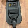 Maxi Cosi Baby Car seat and isofix base Image 3