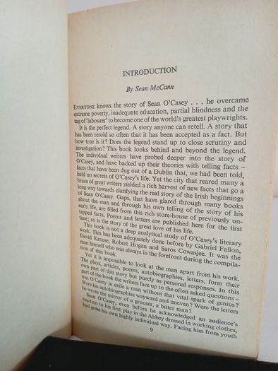 The World of Sean O'Casey Edited by Sean McCann. Drawings by John Cullen Murphy (RB396)