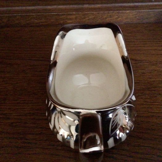 Stunning Vintage Silver and cream Georgian England Milk jug and sugar bowl set