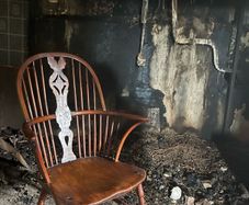 19c Elm & Yew Windsor Chair