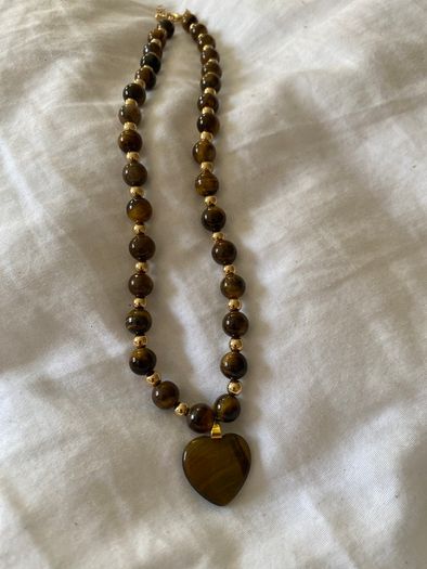 Beaded necklace with heart