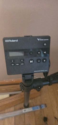 Roland TD-02KV Player Pack w/Stool, Sticks + Headphones