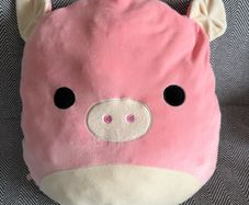 Piggy plush toy