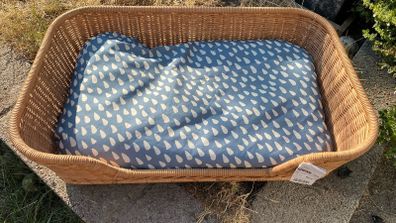 IKEA Utsadd rattan dog bed