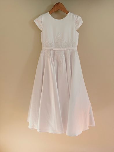 Sarah Louise Communion / flower girl  Dress size 7 years with tights
