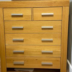 Two Chest of drawers