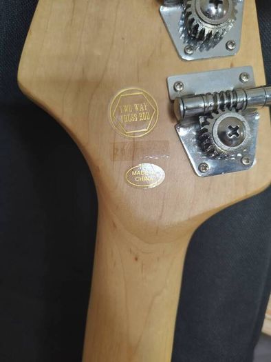 SX 4string electric bass guitar