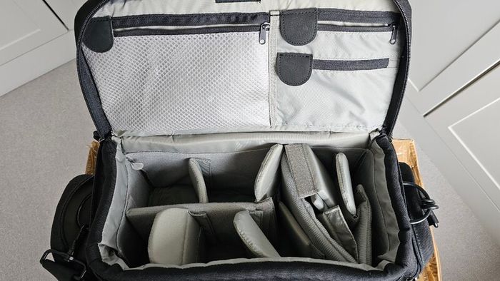 Lowepro Magnum AW camera shoulder bag