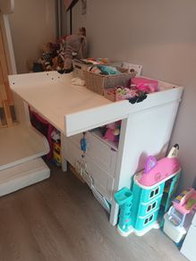 Press and Changing Baby Facility