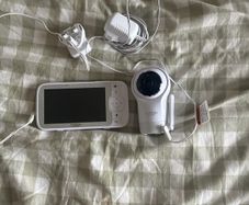Baby monitor Hubble