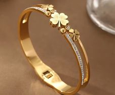 Four Leaf Clover Crystal Gold Bracelet Bangle