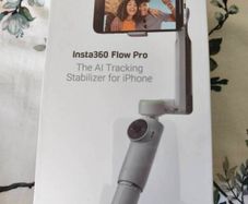 Insta360 Flow Pro The Al Tracking Stabilizer for iPhone