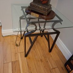 Free Side Table