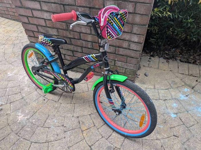 girls bicycle
