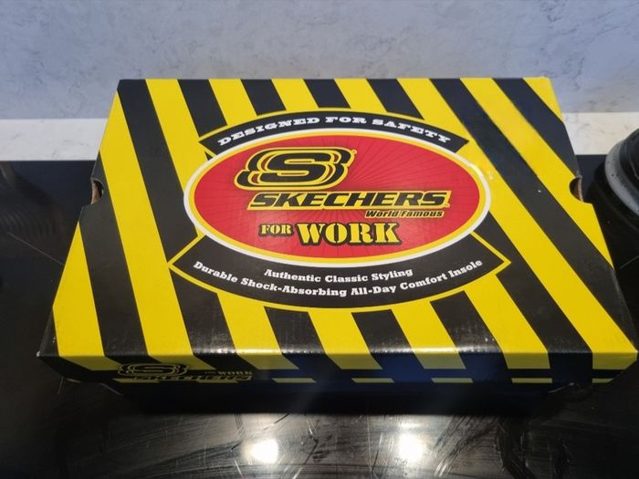 Skechers workwear shoes men UK 10 NEW