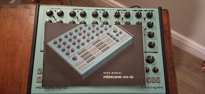 Erica Synths Perkons HD-01 drum machine - excellent condition