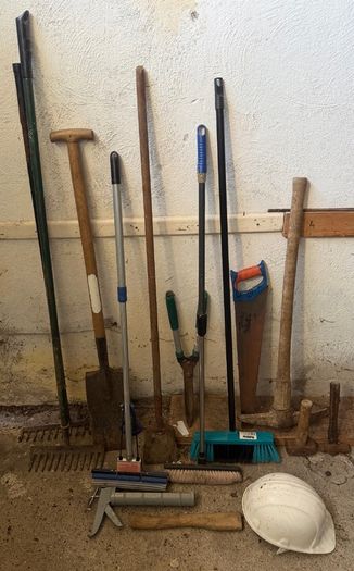Full Set of Garden and DIY Tools