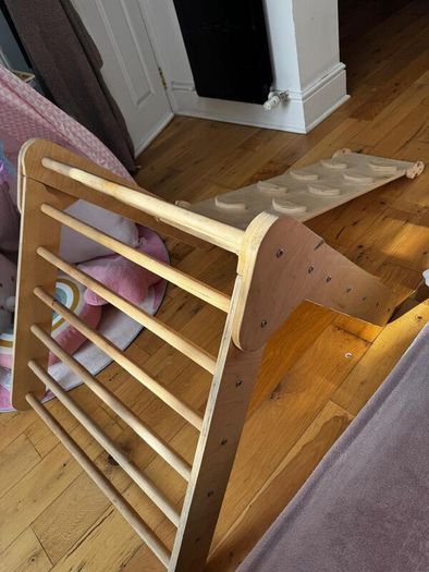 Pikler Triangle with Reversible Ramp/Slide - Excellent Condition