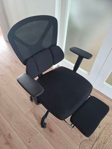 Ergonomic office chair