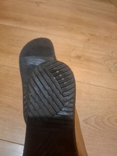 leather sandals