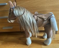treasured doll horse and accessories
