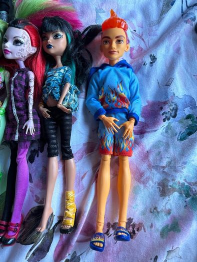 g1 monster high dolls