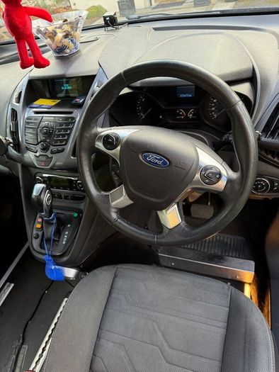 Ford Tourneo Connect | Wheelchair Upfront