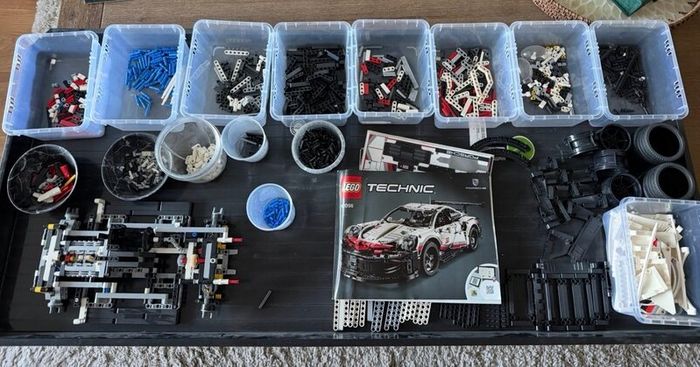 LEGO Technic Porsche 911 RSR (42096)