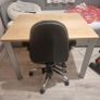 office desk and chair Image 3