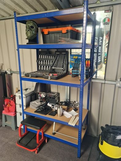 Heavy duty shelving