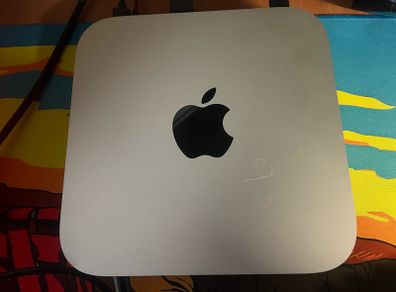 Mac mini M1 chip + 34 wide curved monitor