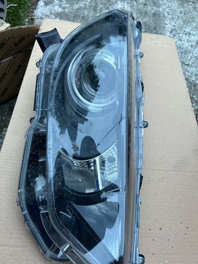 toyota Yaris headlights