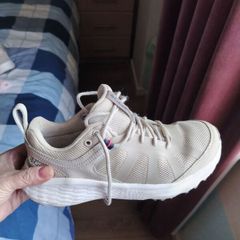 lovely Columbia waterproof runners