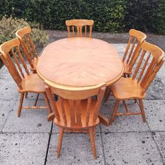 Oak table and 6 chairs