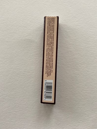 Charlotte tilbury beauty light wand highlighter in shade spotlight