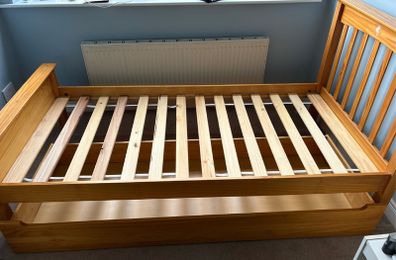 Single bed with storage