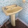 Retro Primrose Yellow Bathroom Suite Image 6