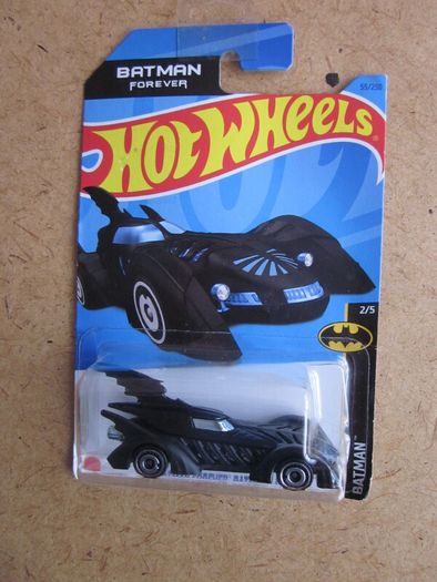 Hot Wheels Batman Forever Batmobile New