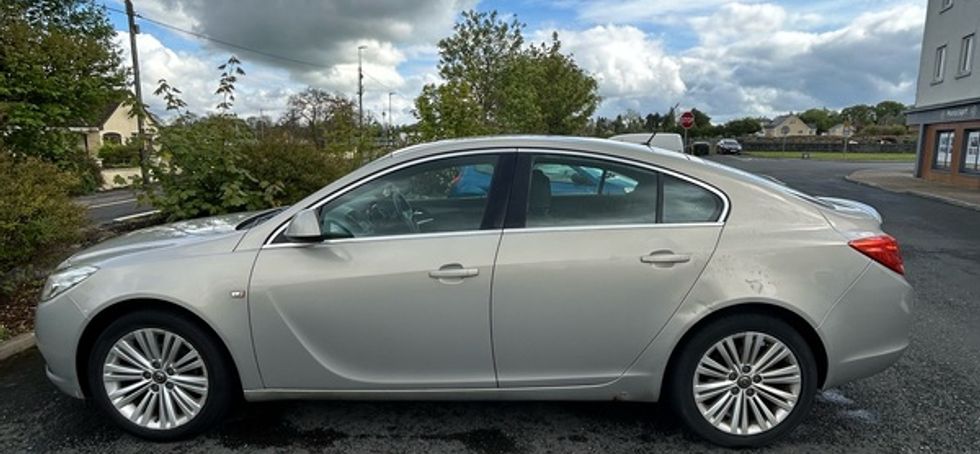 2011 Opel Insignia